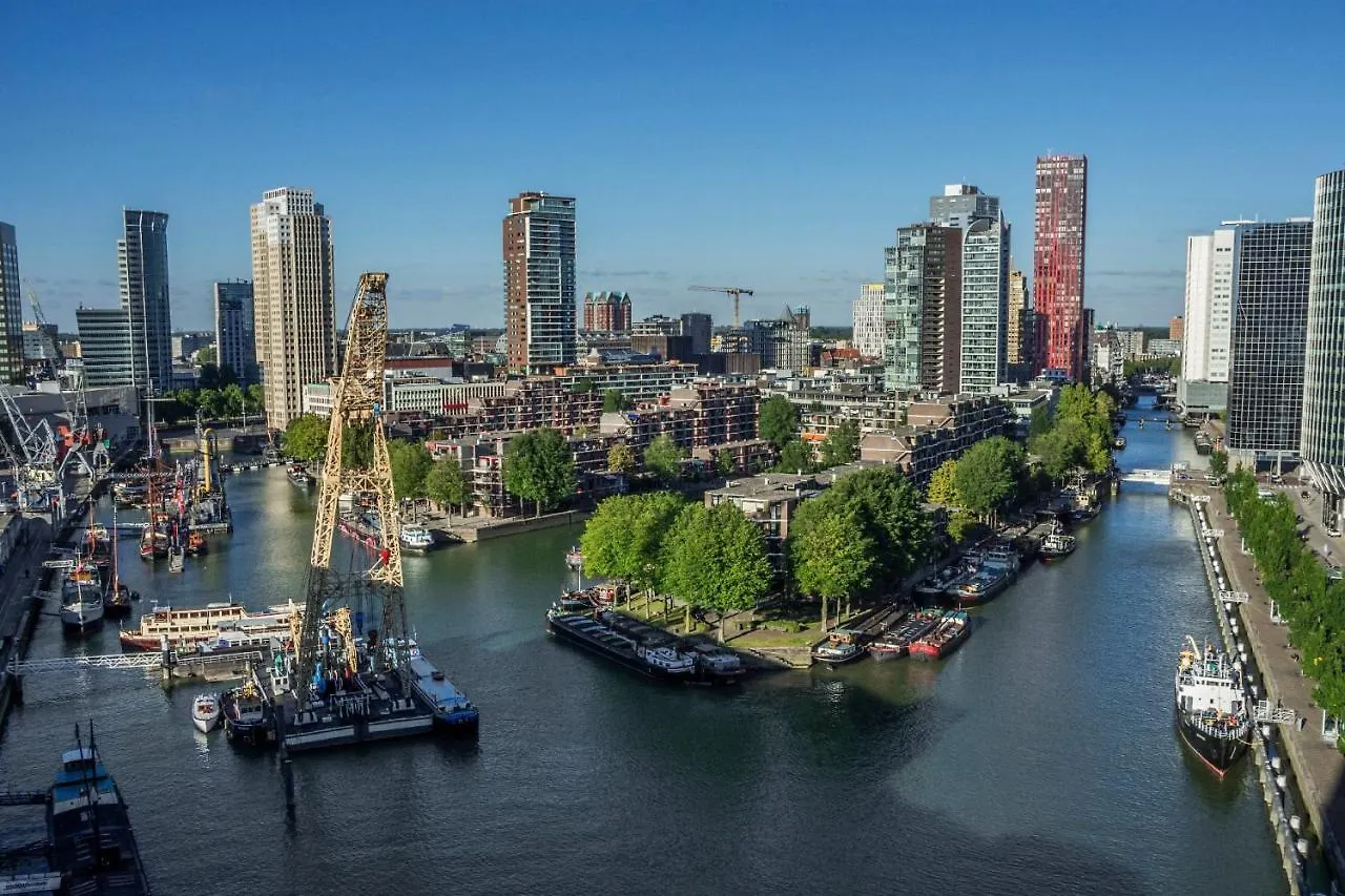 Botel Hotel De Coaster & Aquarium Ponton Rotterdam